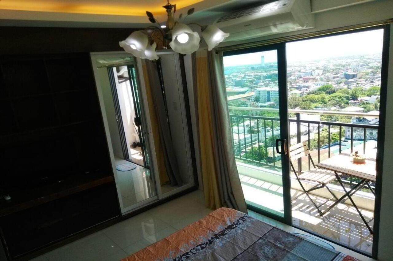 City Suites Ramos Tower Cebu Stadt Exterior foto